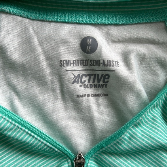 Activewear top​ - Picture 5 of 6